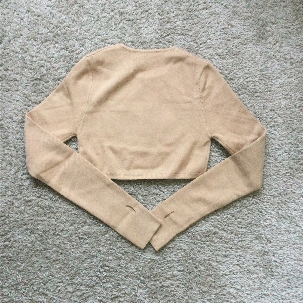 🔥🔥HOST PIC🔥🔥Sweater Cropped Top - Picture 2 of 10
